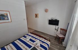 2 dormitorio piso 53 m² en Malinska, Croacia. 210 000 €