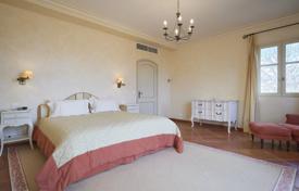 8 dormitorio villa en Tourrettes, Francia. 12 000 €  por semana