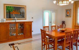 6 dormitorio chalet 400 m² en Gallipoli, Italia. 5 800 €  por semana