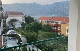 2 dormitorio piso 115 m² en Prčanj, Montenegro. 315 000 €