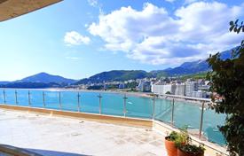 3 dormitorio piso 208 m² en Budva (city), Montenegro. 550 000 €