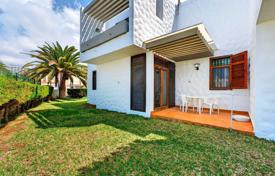 2 dormitorio piso 69 m² en Playa de las Americas, España. 415 000 €
