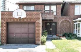 6 dormitorio adosado en North York, Canadá. C$1 838 000