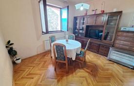 4 dormitorio piso 124 m² en Kastav, Croacia. 250 000 €