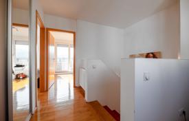 3 dormitorio piso 107 m² en City of Zagreb, Croacia. 350 000 €