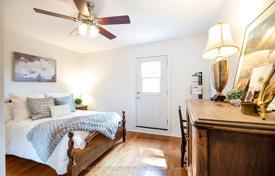 9 dormitorio adosado en Old Toronto, Canadá. C$1 291 000