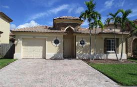 Casa de pueblo – Cutler Bay, Miami, Florida,  Estados Unidos. $549 000