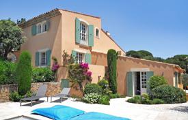 Villa – Saint-Tropez, Costa Azul, Francia. 9 500 €  por semana