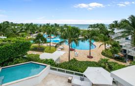 Piso – Miami Beach, Florida, Estados Unidos. $5 600  por semana