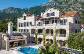 7 dormitorio villa 554 m² en Risan, Montenegro. 2 950 000 €