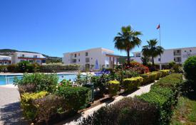 4 dormitorio villa 350 m² en Kargicak, Turquía. 19 379 000 TRY