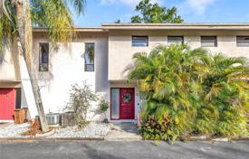 Casa de pueblo – Deerfield Beach, Broward, Florida,  Estados Unidos. $359 000