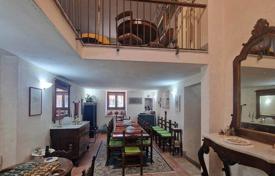 5 dormitorio piso 440 m² en Corciano, Italia. 770 000 €