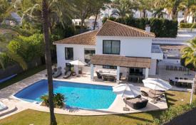 5 dormitorio villa 390 m² en Marbella, España. 5 000 €  por semana