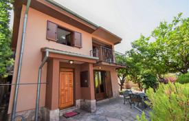 3 dormitorio casa de pueblo 120 m² en Dobrota, Montenegro. 650 000 €