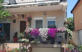 5 dormitorio casa de pueblo 240 m² en Podgorica city, Montenegro. 330 000 €