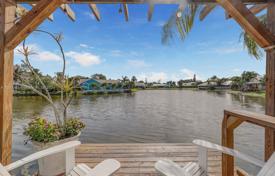 3 dormitorio casa de pueblo 263 m² en Florida, Estados Unidos. $995 000