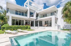 Villa – Key Biscayne, Florida, Estados Unidos. $4 600 000