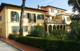 10 dormitorio villa 615 m² en Pietrasanta, Italia. 5 500 000 €
