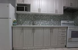 7 dormitorio casa de pueblo en Scarborough, Canadá. C$1 207 000