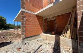 2 dormitorio piso 112 m² en Peroj, Croacia. 290 000 €