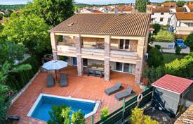 5 dormitorio casa de pueblo 238 m² en Funtana, Croacia. 571 000 €