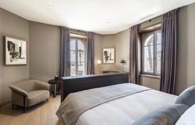 15 dormitorio chalet en La Croix-Valmer, Francia. 75 000 €  por semana