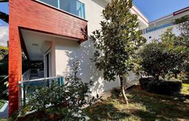 5 dormitorio villa 350 m² en Kargicak, Turquía. 37 759 000 TRY