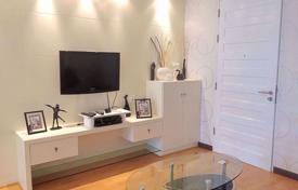 1-dormitorio apartamentos en condominio en Watthana, Tailandia. $185 000