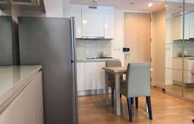 1-dormitorio apartamentos en condominio en Bang Rak, Tailandia. $166 000