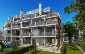 3 dormitorio chalet en Denia, España. 385 000 €