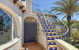 3 dormitorio chalet 301 m² en Alicante, España. 850 000 €