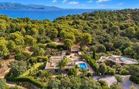 6 dormitorio villa en Bormes-les-Mimosas, Francia. 3 730 000 €