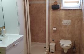 2 dormitorio piso 51 m² en Krk, Croacia. 225 000 €