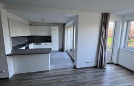 4 dormitorio adosado 188 m² en Piņķi, Letonia. 400 000 €