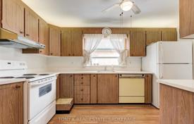 10 dormitorio casa de pueblo en Scarborough, Canadá. C$1 495 000