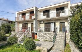 10 dormitorio casa de pueblo 240 m² en Primorje-Gorski Kotar County, Croacia. 700 000 €