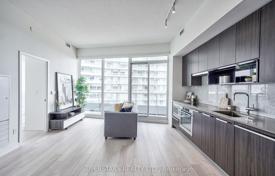 5 dormitorio piso en North York, Canadá. C$829 000