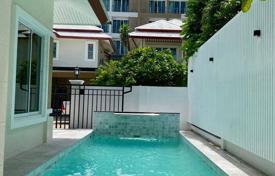 4 dormitorio villa 226 m² en Pattaya, Tailandia. $325 000
