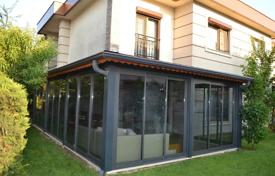 4 dormitorio villa 230 m² en Büyükçekmece, Turquía. $410 000