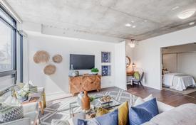 2 dormitorio piso en Dundas Street West, Canadá. C$899 000