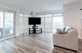 5 dormitorio piso en Yonge Street, Canadá. C$1 242 000