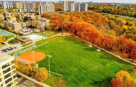 2 dormitorio piso en East York, Canadá. C$744 000