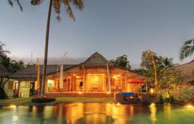 3 dormitorio villa 700 m² en Pekutatan, Indonesia. $1 958 000