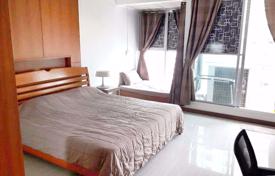 Condominio en Ratchathewi, Tailandia. $161 000