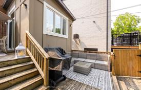 6 dormitorio adosado en Old Toronto, Canadá. C$2 400 000