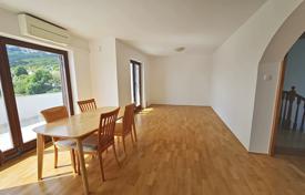 4 dormitorio piso 108 m² en Primorje-Gorski Kotar County, Croacia. 310 000 €