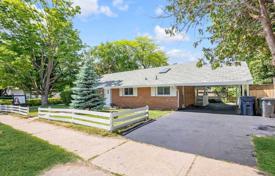 4 dormitorio casa de pueblo en Scarborough, Canadá. C$1 535 000