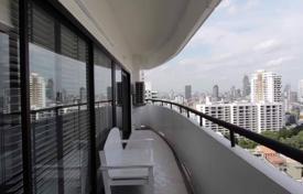 2-dormitorio apartamentos en condominio en Watthana, Tailandia. $609 000