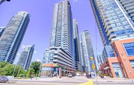 2 dormitorio piso en Lake Shore Boulevard West, Canadá. C$722 000